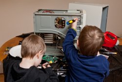 Will and Andrew disassembling an old computer 2