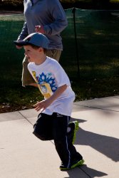 Will in the 200m kids race