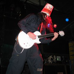 01_buckethead.jpg