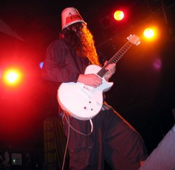 02_buckethead.jpg