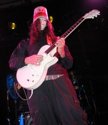 09_buckethead.jpg