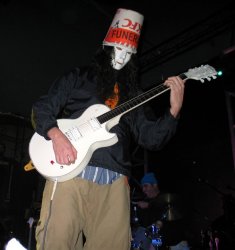 01_buckethead.jpg