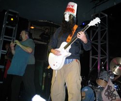 03_buckethead_and_maximum_b.jpg