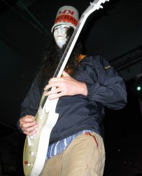 05_buckethead.jpg