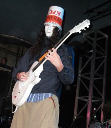 13_buckethead.jpg