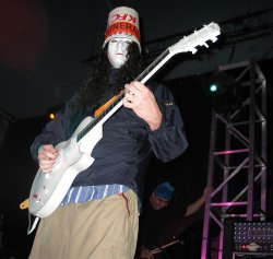 23_buckethead_and_pinchface.jpg