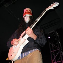 27_buckethead.jpg