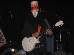 12_buckethead.jpg