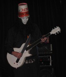 16_buckethead.jpg