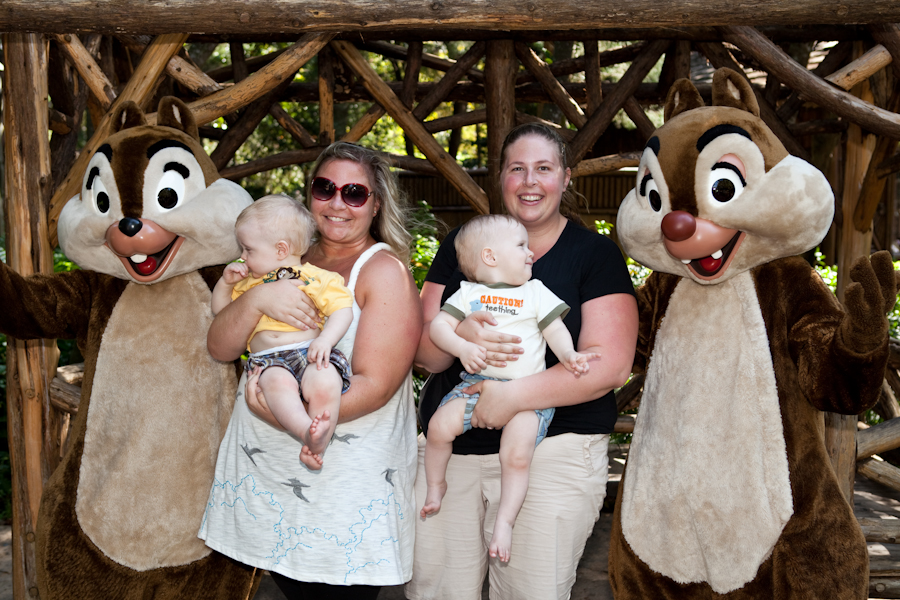 Will, Aunt Jessie, Andy and Bekki with Chip and Dale