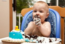 Andrew likes cake