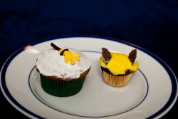 Broom and golden snitch cupcakes for Matheiu's birthday