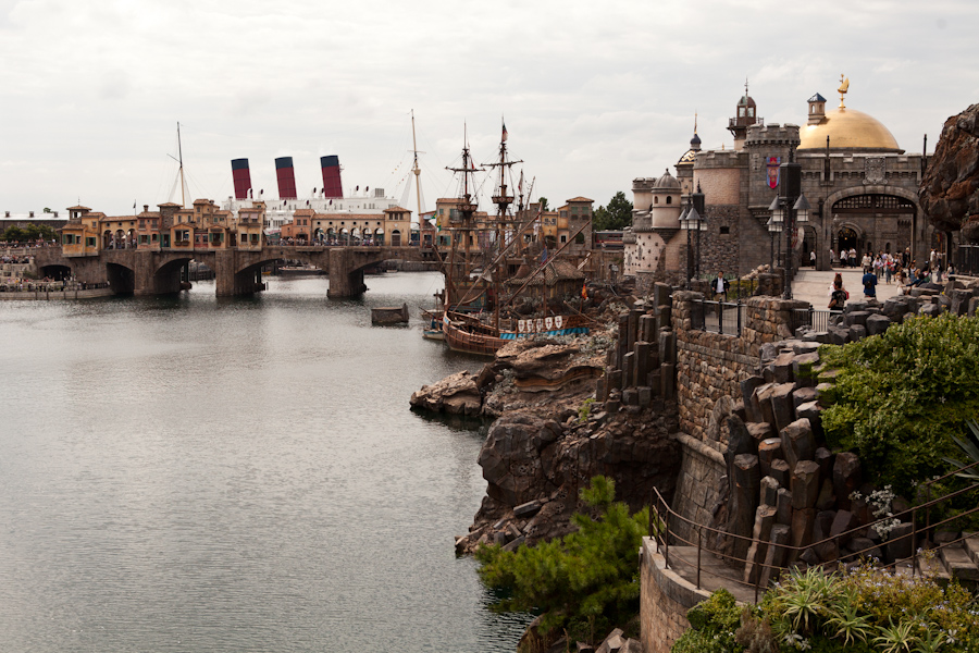 Tokyo Disney Sea lagoon