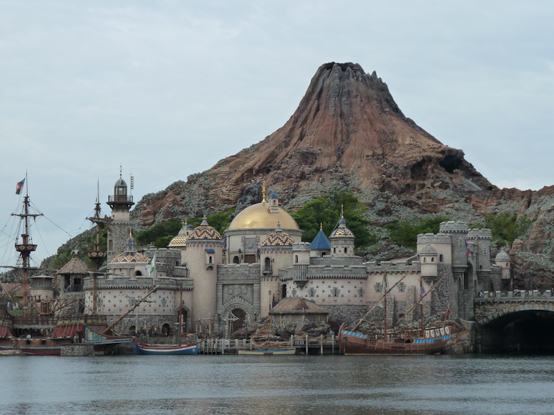 Tokyo Disney Sea volcano and lagoon